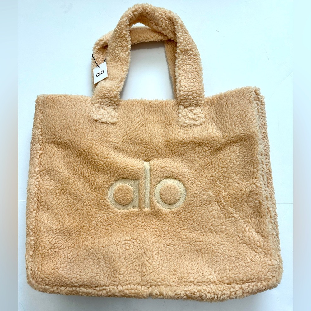 ALO Foxy Sherpa Tote